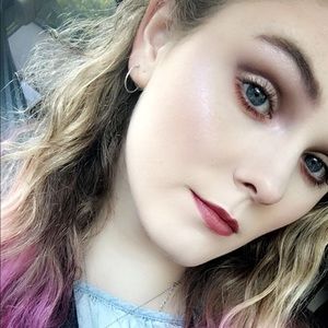 Meet your Posher, Lexi